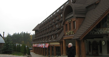 GERARD Corona chestnut ST Hotel Szymbark