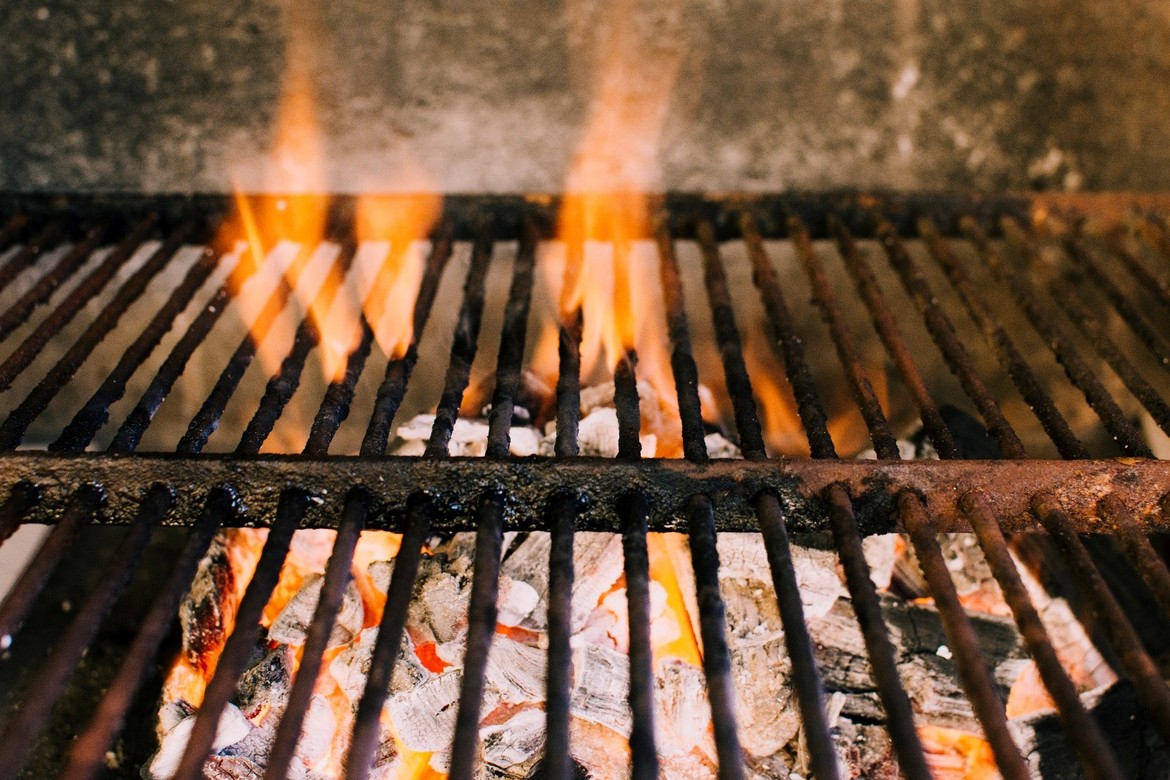 Kiedy należy wymienić grill — jak rozpoznać, że nadszedł czas na zakup nowego grilla